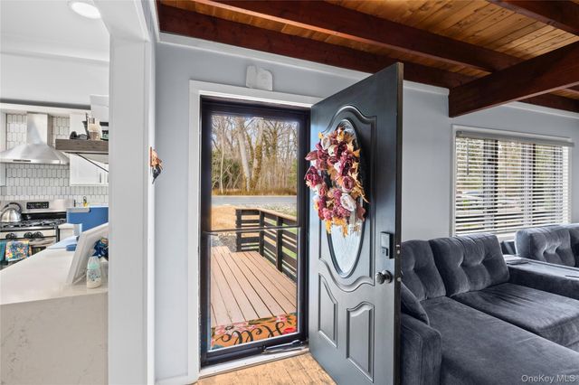 28 Old Cow Path, Miller Place, NY 11764