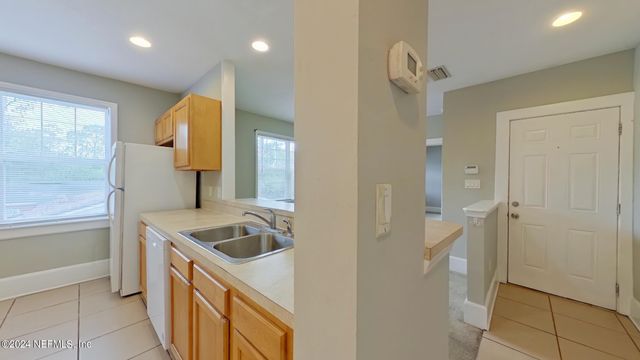 2920 DELLWOOD Avenue 4, Jacksonville, FL 32205