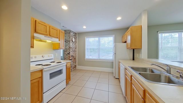 2920 DELLWOOD Avenue 4, Jacksonville, FL 32205