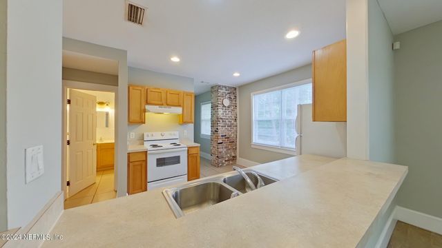 2920 DELLWOOD Avenue 4, Jacksonville, FL 32205