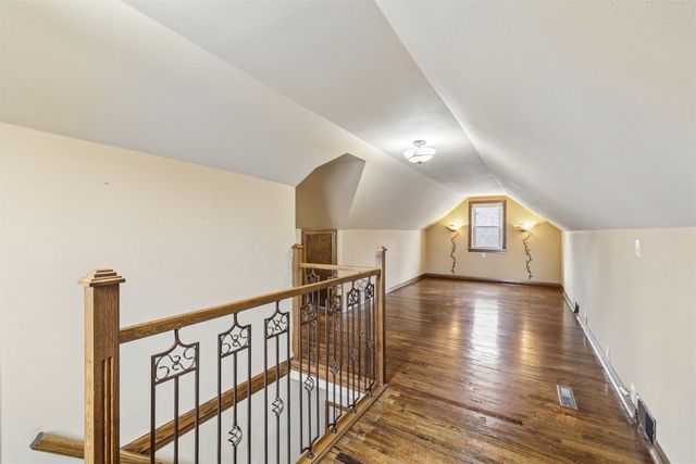 2816 50th Street, Des Moines, IA 50310