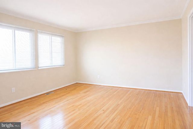 886 NEW MARK ESPLANADE, Rockville, MD 20850