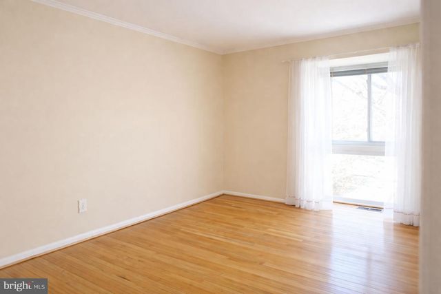 886 NEW MARK ESPLANADE, Rockville, MD 20850