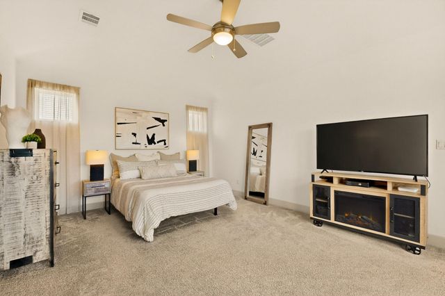 121 Breda Ave, Bastrop, TX 78602