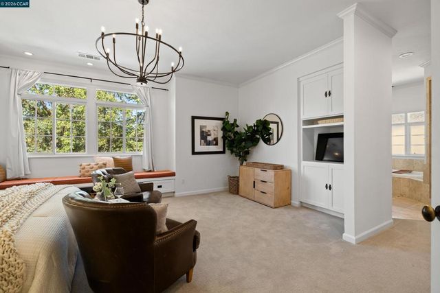 101 La Bolsa Rd, Walnut Creek, CA 94598