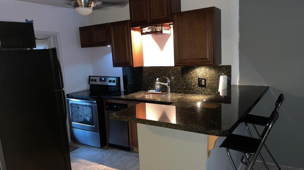 4900 Washington St 305, Hollywood, FL 33021
