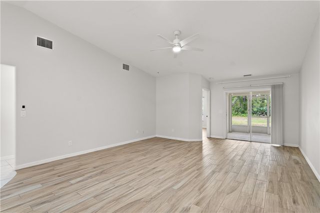 996 S Easy Street, Sebastian, FL 32958