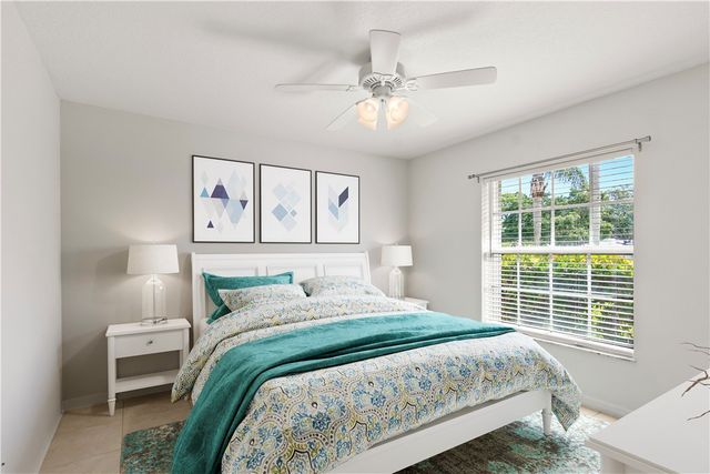 996 S Easy Street, Sebastian, FL 32958