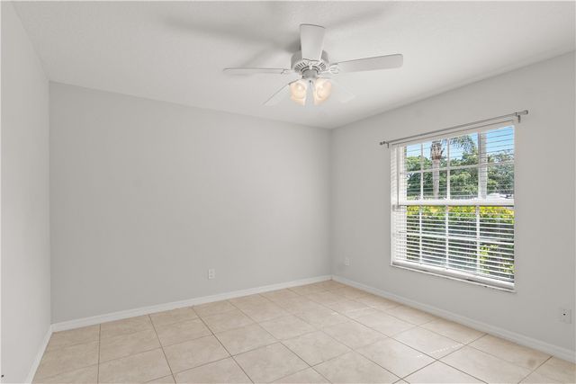 996 S Easy Street, Sebastian, FL 32958