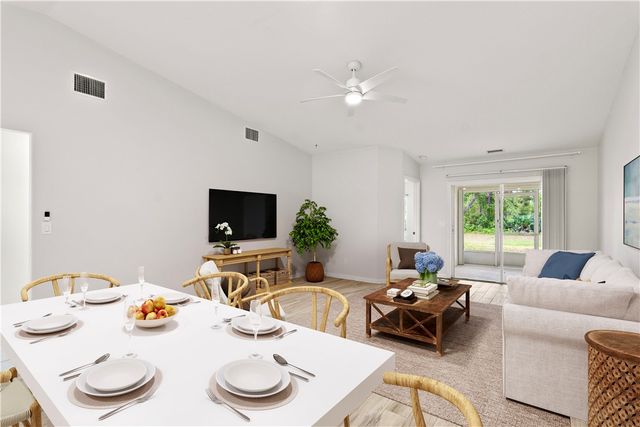 996 S Easy Street, Sebastian, FL 32958