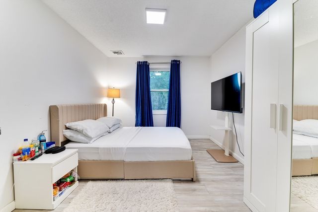 101 South Ave 301, Attleboro, MA 02703