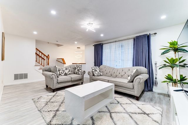 101 South Ave 301, Attleboro, MA 02703