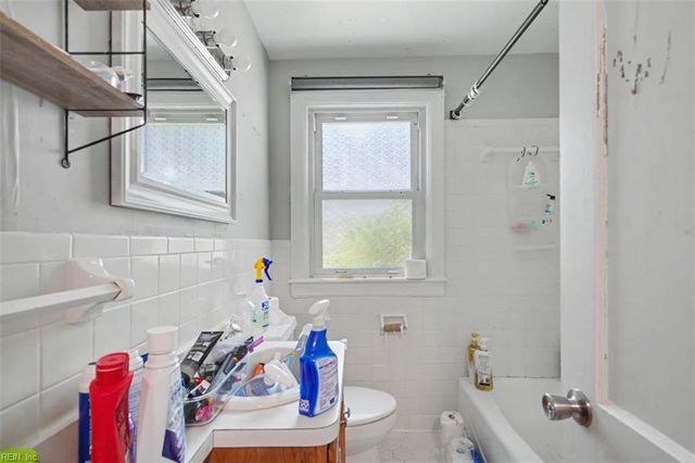 3586 Riverside DR, Norfolk, VA 23503