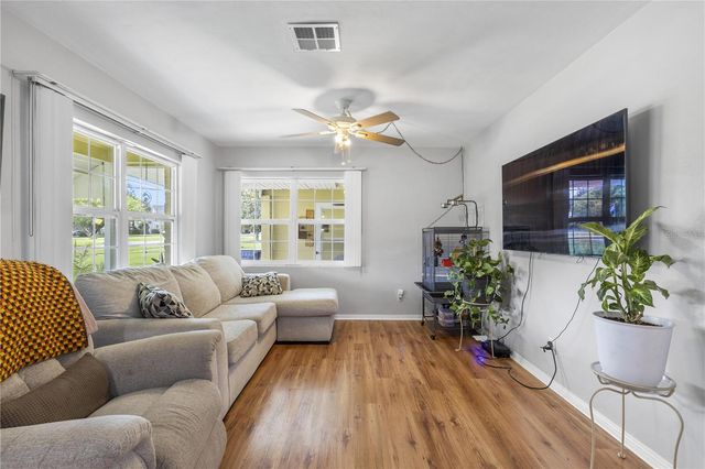304 W LAKE AVENUE, Auburndale, FL 33823