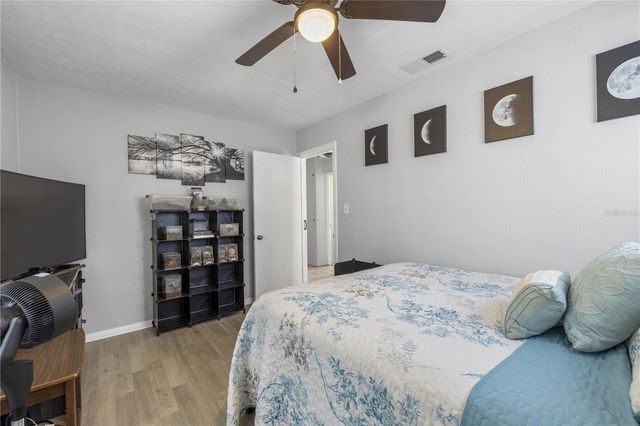 304 W LAKE AVENUE, Auburndale, FL 33823