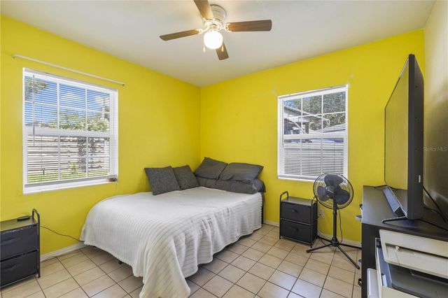 304 W LAKE AVENUE, Auburndale, FL 33823