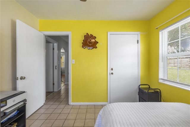 304 W LAKE AVENUE, Auburndale, FL 33823