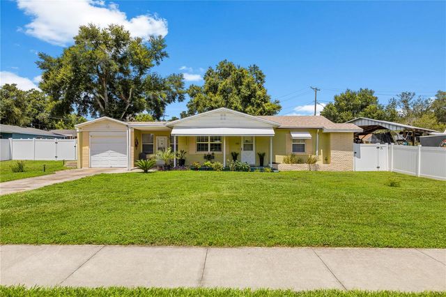 304 W LAKE AVENUE, Auburndale, FL 33823