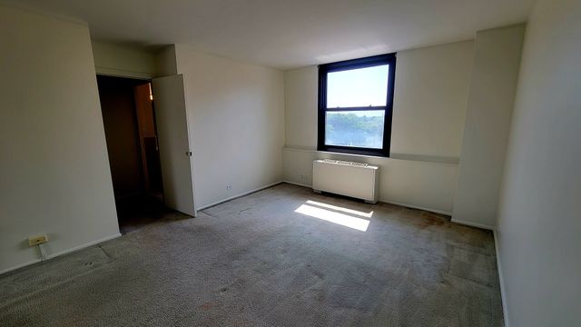 5701 N Sheridan Road 5U, Chicago, IL 60660