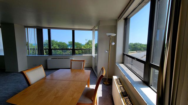 5701 N Sheridan Road 5U, Chicago, IL 60660