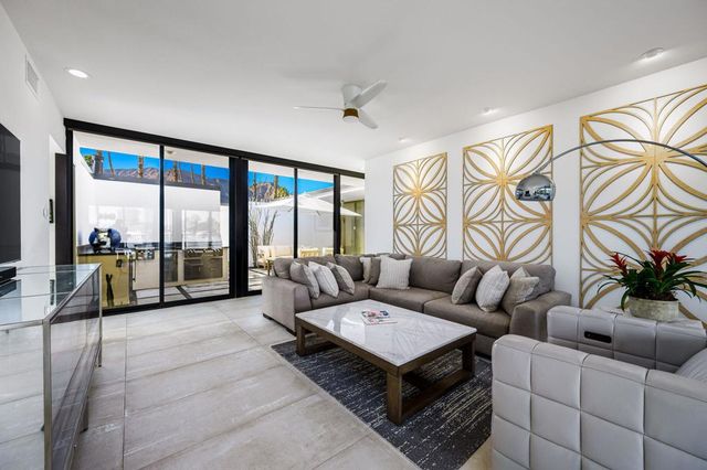 78021 Lago Drive, La Quinta, CA 92253