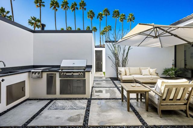 78021 Lago Drive, La Quinta, CA 92253