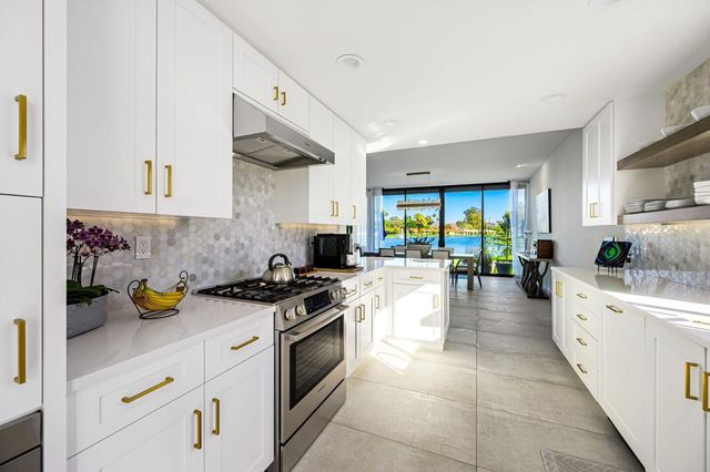 78021 Lago Drive, La Quinta, CA 92253