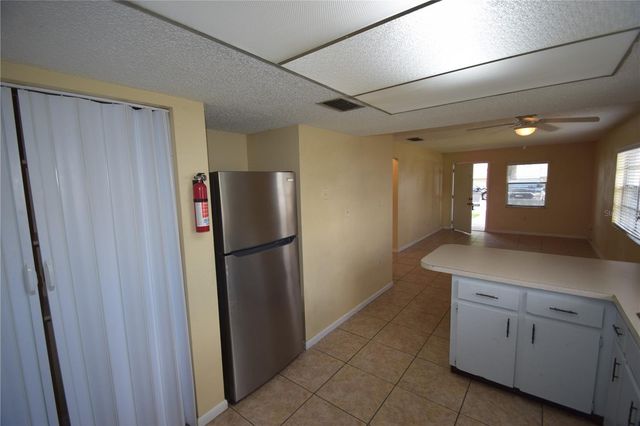 830 SHIRLEY ANN TRAIL 830, Lakeland, FL 33809