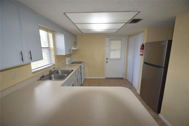 830 SHIRLEY ANN TRAIL 830, Lakeland, FL 33809