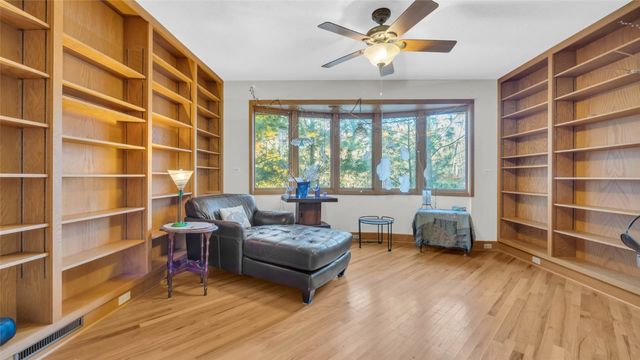 435 Lee Street, Iowa City, IA 52246