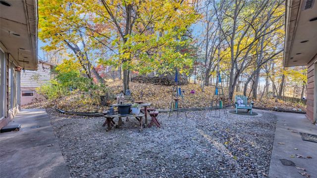 435 Lee Street, Iowa City, IA 52246