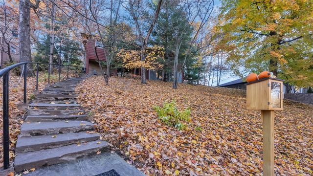 435 Lee Street, Iowa City, IA 52246