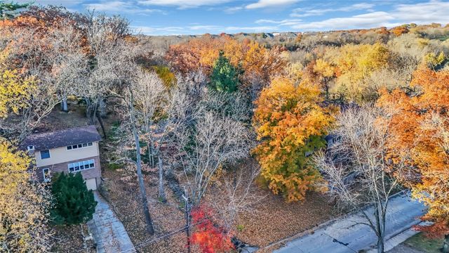 435 Lee Street, Iowa City, IA 52246