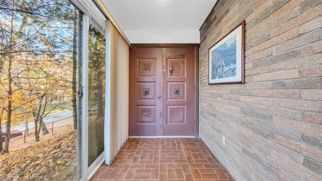 435 Lee Street, Iowa City, IA 52246