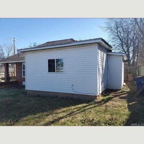 1712 S G Street, Fort Smith, AR 72901