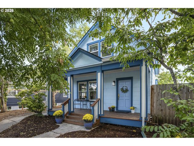 7604 Se WOODSTOCK Blvd, Portland, OR 97206