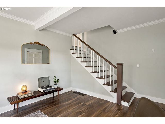 7604 Se WOODSTOCK Blvd, Portland, OR 97206