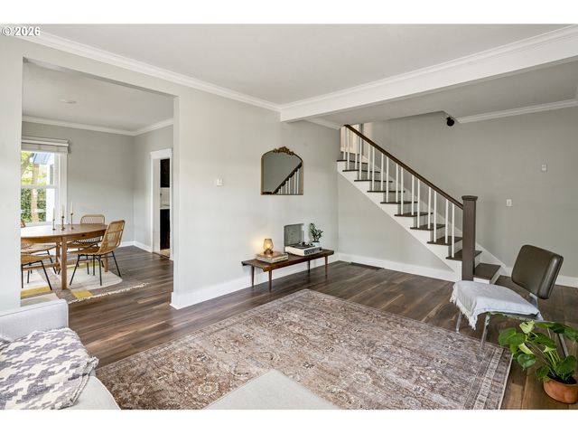 7604 Se WOODSTOCK Blvd, Portland, OR 97206