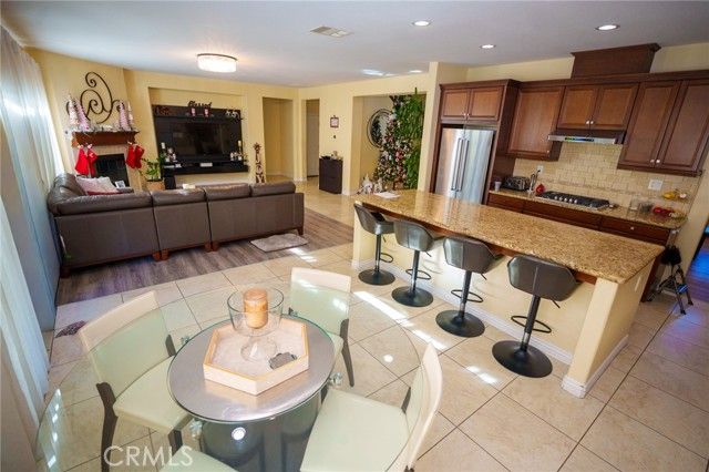 27462 English Ivy Lane, Canyon Country (santa Clarita), CA 91387