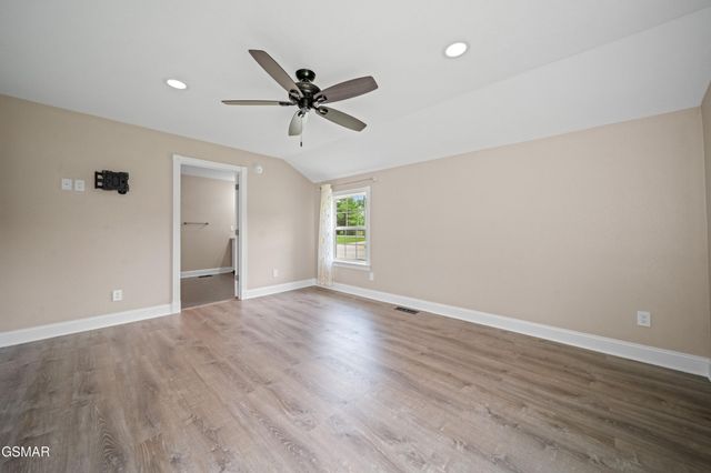 412 Apple Valley Road, Sevierville, TN 37862