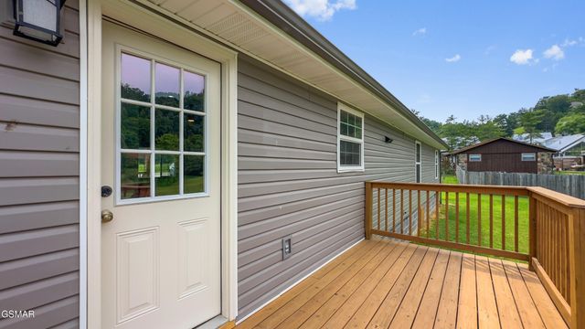 412 Apple Valley Road, Sevierville, TN 37862