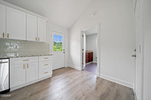 412 Apple Valley Road, Sevierville, TN 37862