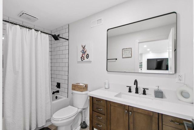 539 Highland Road, Williams Bay, WI 53191