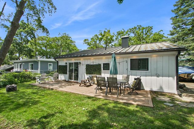 539 Highland Road, Williams Bay, WI 53191