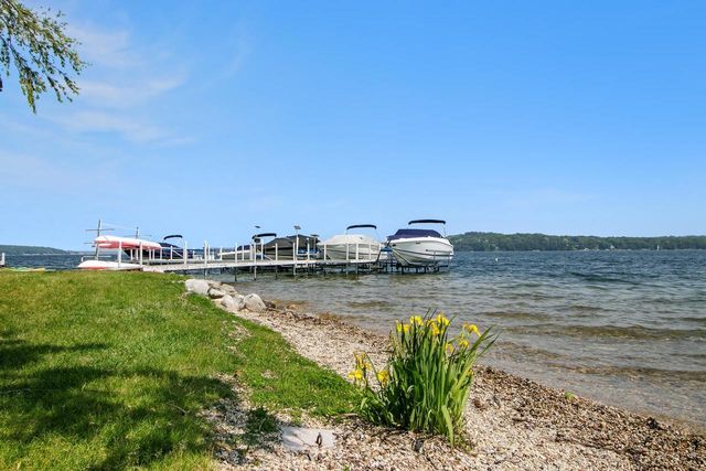 539 Highland Road, Williams Bay, WI 53191