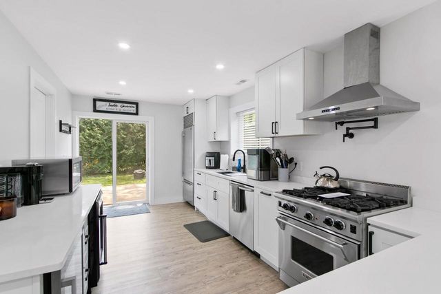 539 Highland Road, Williams Bay, WI 53191