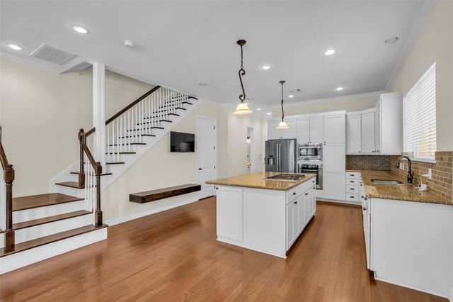 1423 Colorado Street, Houston, TX 77007