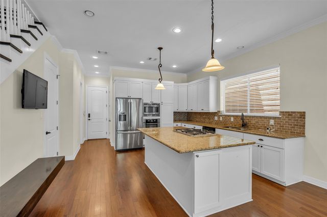 1423 Colorado Street, Houston, TX 77007