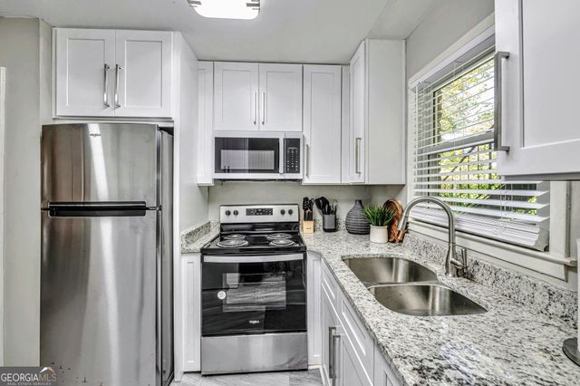 2858 Rosehill Street APT 5, Austell, GA 30106