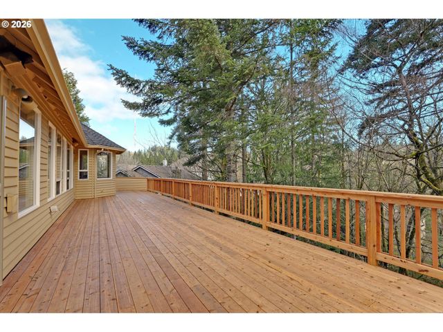 700 Sw 67TH Pl, Portland, OR 97225